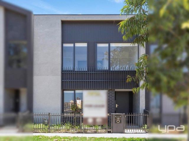 Townhouse for sale in Grandview, Melbourne
