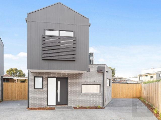 Townhouse for rent in Camerons Creek, Victoria