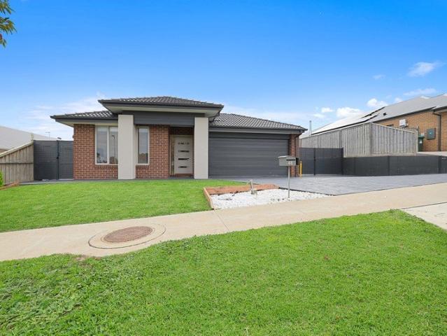 House for sale in Drouin, Victoria