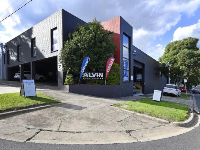 Warehouse for rent in Camerons Creek, Victoria