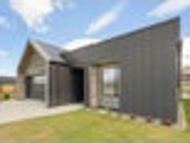 House for sale in Otakou