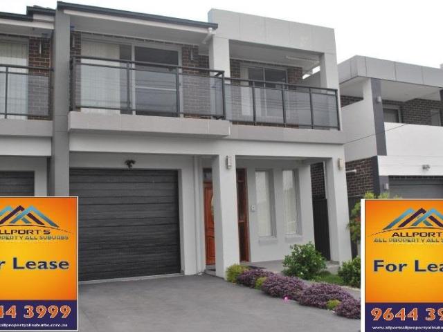 Duplex for rent in Sydney, New South Wales