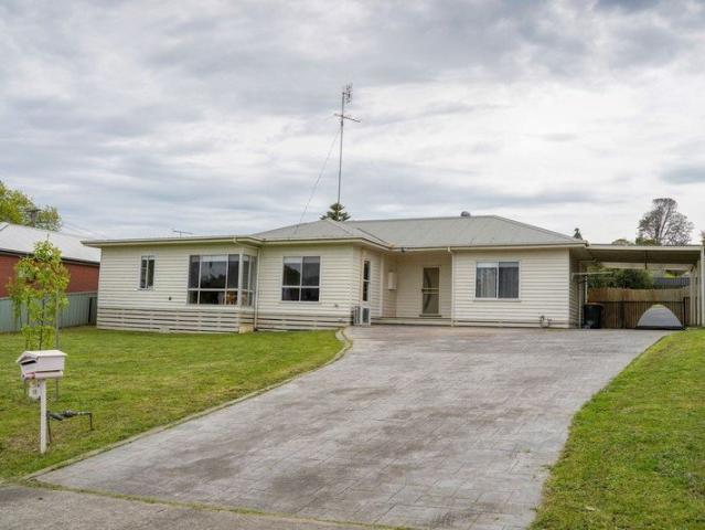 House for sale in Hamilton, Victoria