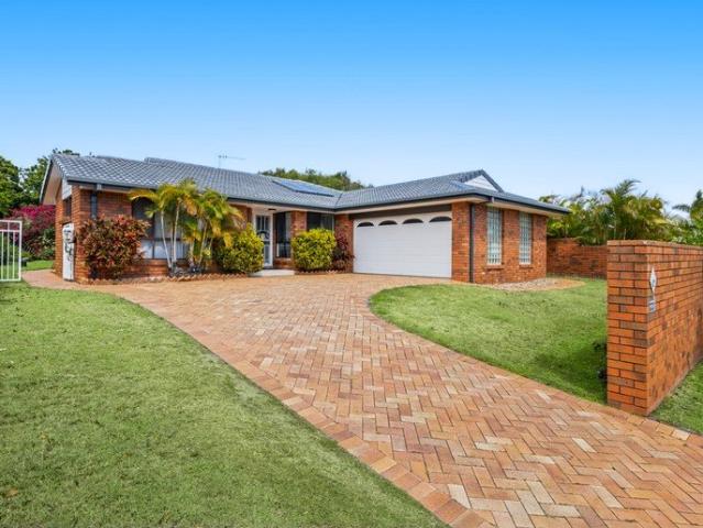 House for sale in Burleigh Waters, Gold Coast City