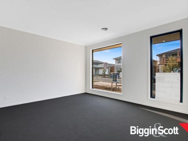 House for rent in Riverdale Village, Melbourne