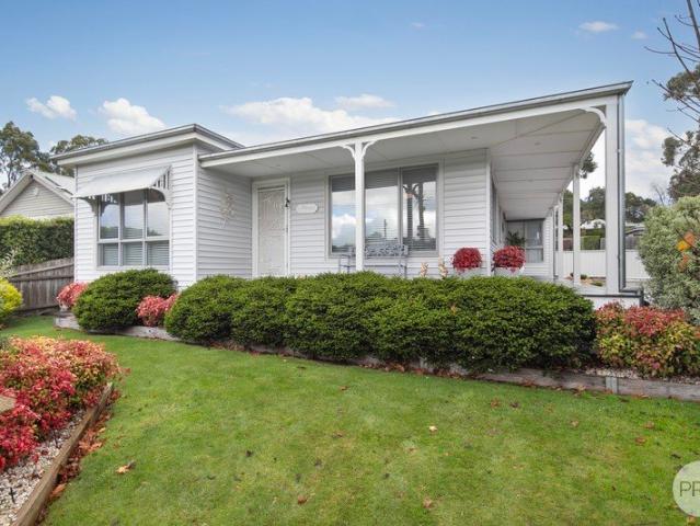 House for sale in Victoria