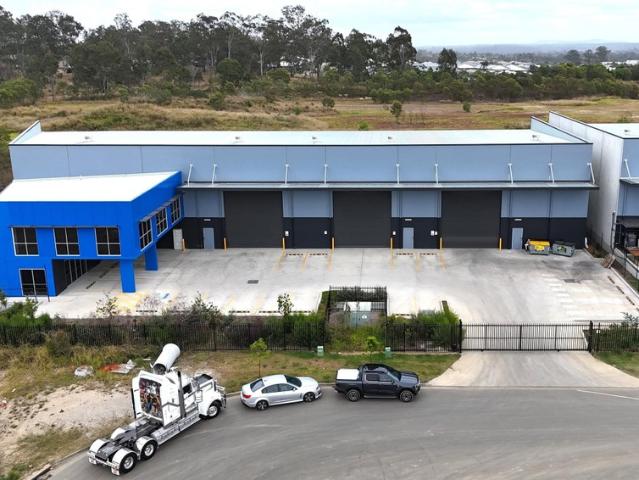Warehouse for rent in Toombul, Queensland