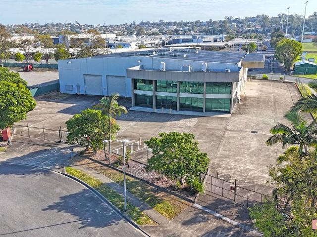 Warehouse for rent in Toombul, Queensland