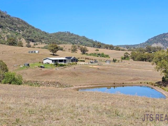 Cottage for sale in Mccullys Gap, New South Wales