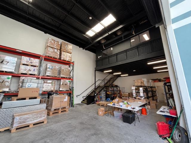 Warehouse for rent in West Burleigh, Gold Coast City