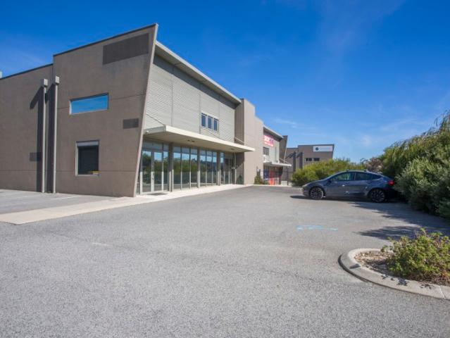 Warehouse for rent in Malaga, Western Australia
