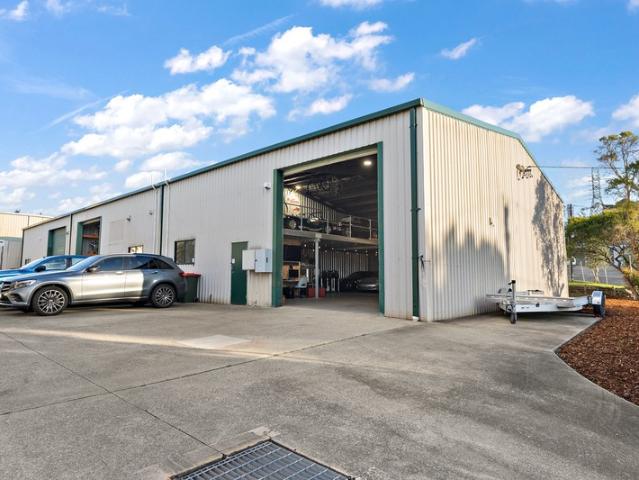 Warehouse for sale in Ambergate, New South Wales