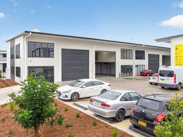 Warehouse for rent in Rutherford, Newcastle-Maitland