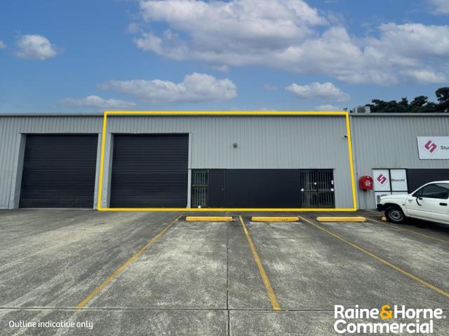 Warehouse for rent in Toombul, Queensland