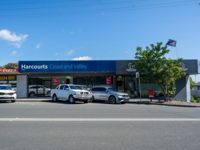 Office for sale in Bateau Bay, New South Wales
