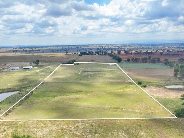 Cottage for sale in Piallamore, New South Wales