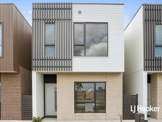 Townhouse for sale in The Ridge, Melbourne