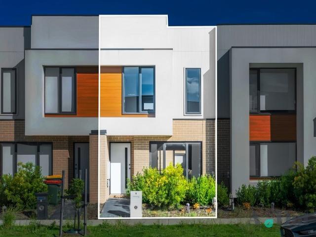 Townhouse for sale in Camerons Creek, Victoria