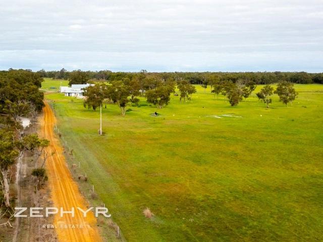 Cottage for sale in Narrikup, Western Australia