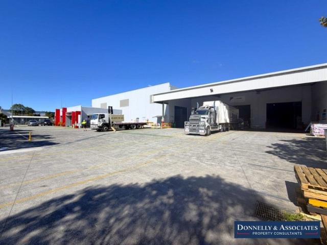 Warehouse for rent in Toombul, Queensland
