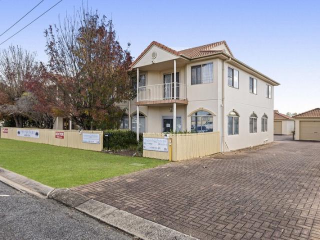Office for rent in Warwick, Queensland