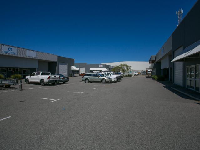 Warehouse for rent in Canning Vale, Western Australia