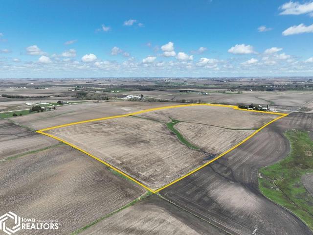 Farm for sale in Linn, Iowa