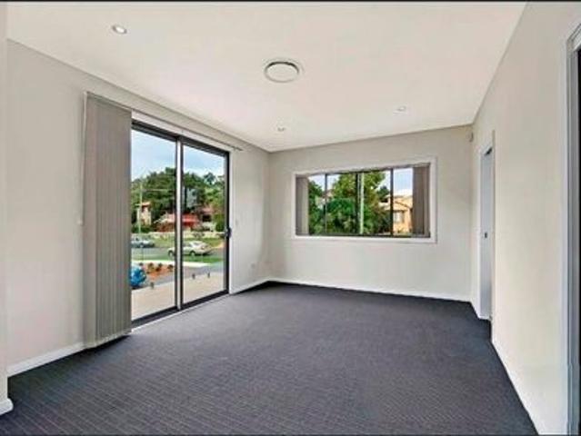 Townhouse for rent in Sydney, New South Wales