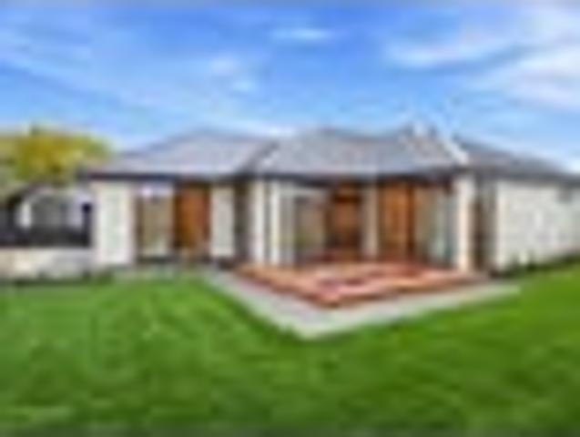House for sale in Chaslands, Canterbury