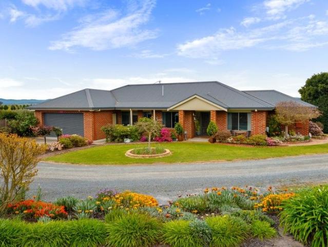House for sale in Lindenow South, Victoria