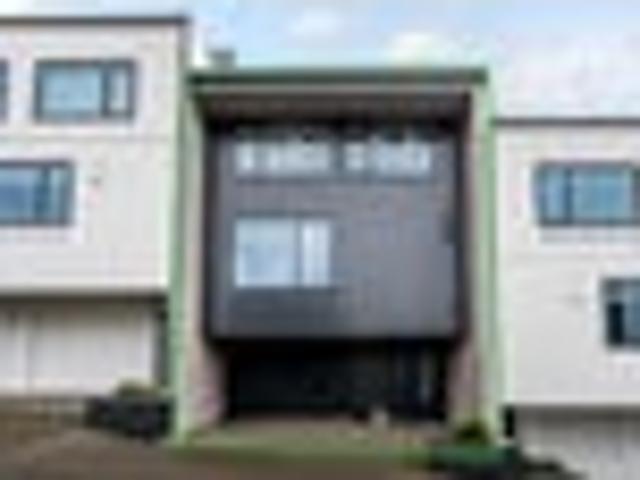 Townhouse for sale in Matata, Wellington