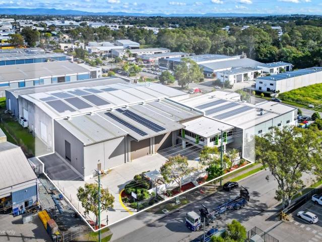 Warehouse for rent in Toombul, Queensland