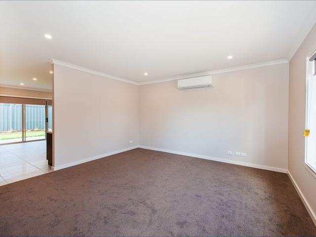 Townhouse for rent in Albury, New South Wales