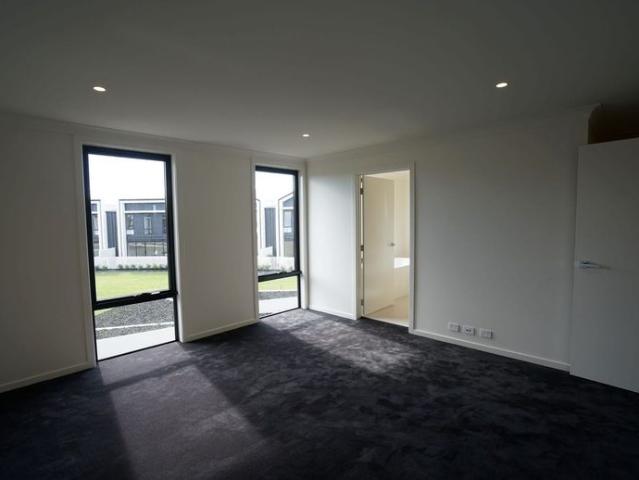Townhouse for rent in Fernbrook, Queensland