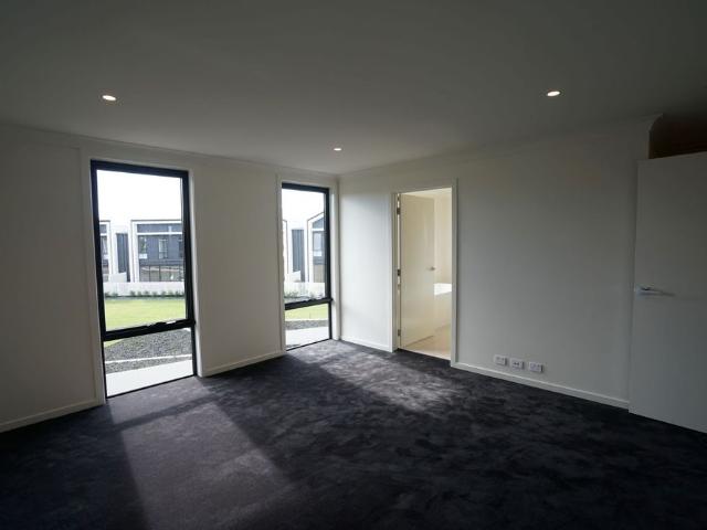 Townhouse for rent in Fernbrook, Queensland