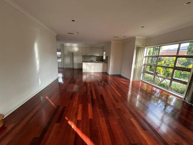 Townhouse for rent in Camerons Creek, Victoria