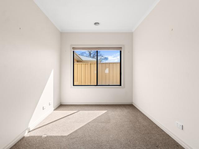 Townhouse for sale in Maffra, Victoria