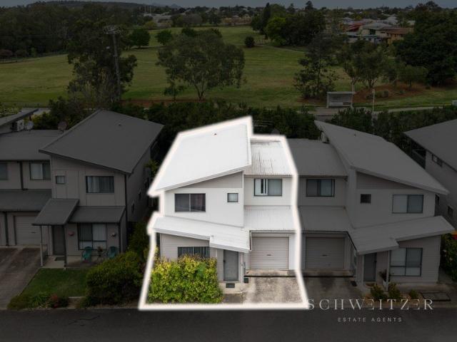 Townhouse for sale in Toombul, Queensland