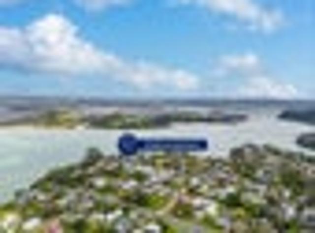 House for sale in Beach Haven, Kaipātiki