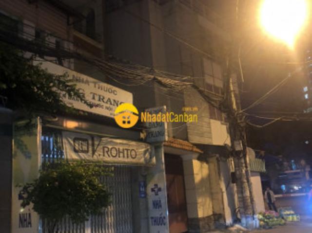 Nhà mặt phố bán