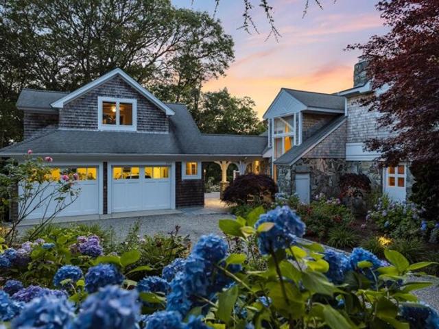 House for sale in Orleans
