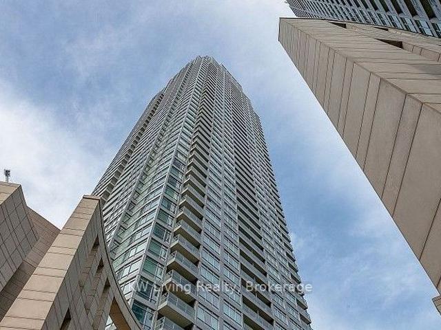 Apartment for rent in Toronto—St. Paul's, Toronto