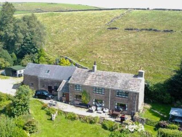 House for sale in Charlesworth, East Midlands