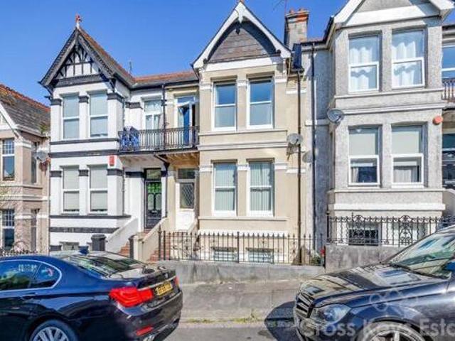 House for sale in Follaton, Strode