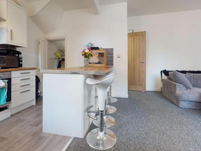 Room for rent in Charing Cross, Leeds