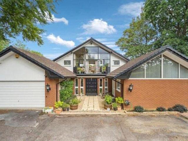 House for sale in The Slade, Oxfordshire