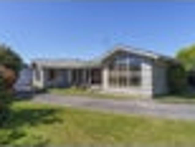 House for sale in Oaklands, Christchurch