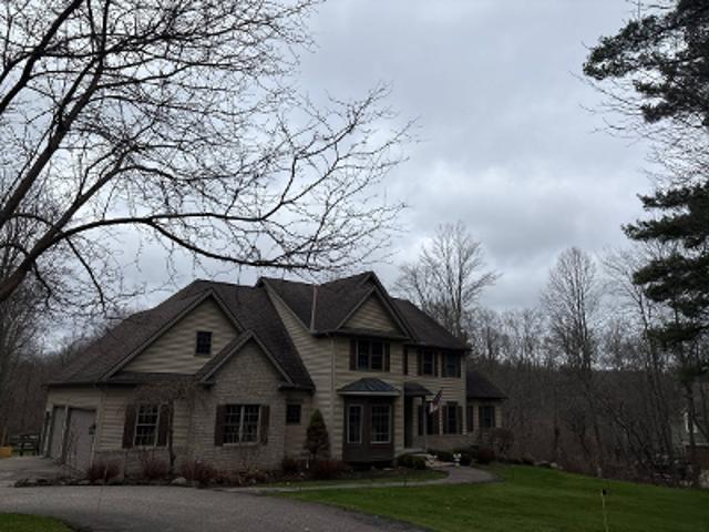 House for sale in Chardon, Ohio