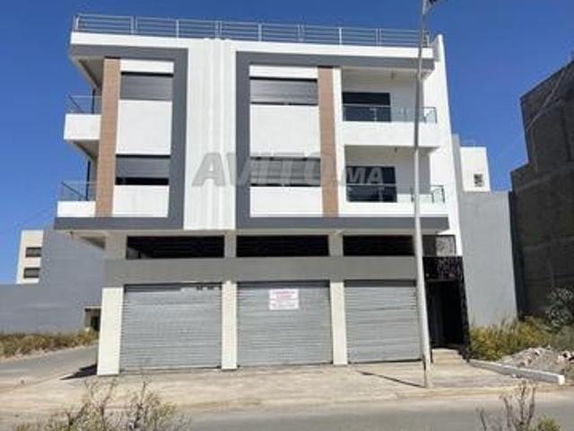 Local commercial location à Salé