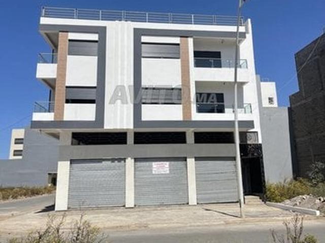 Local commercial location à Salé